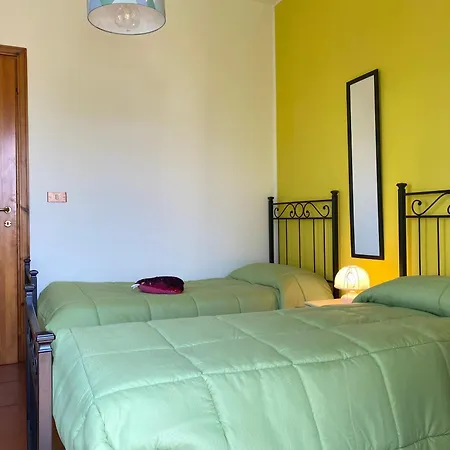 Orchidea Retreat - View Of Mountains & Vines Apartman