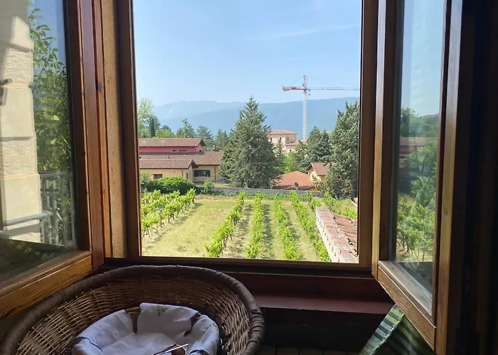 Orchidea Retreat - View Of Mountains & Vines Apartman