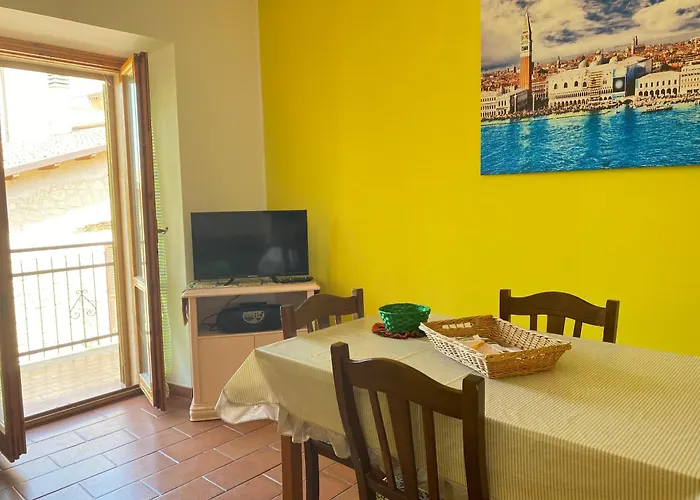 Orchidea Retreat - View Of Mountains & Vines *